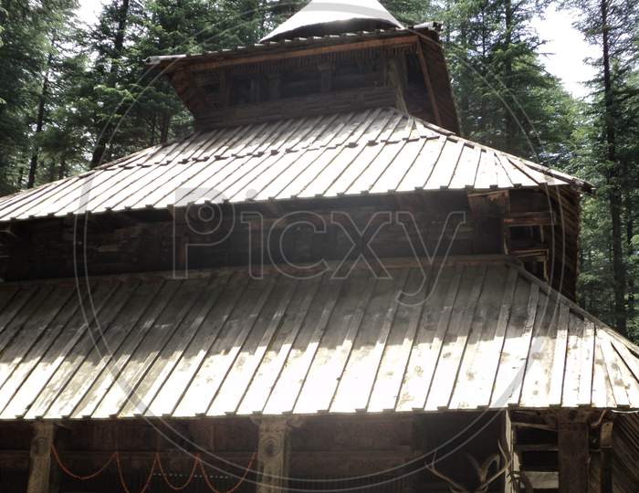 A picture of temple of Hadimba Devi.