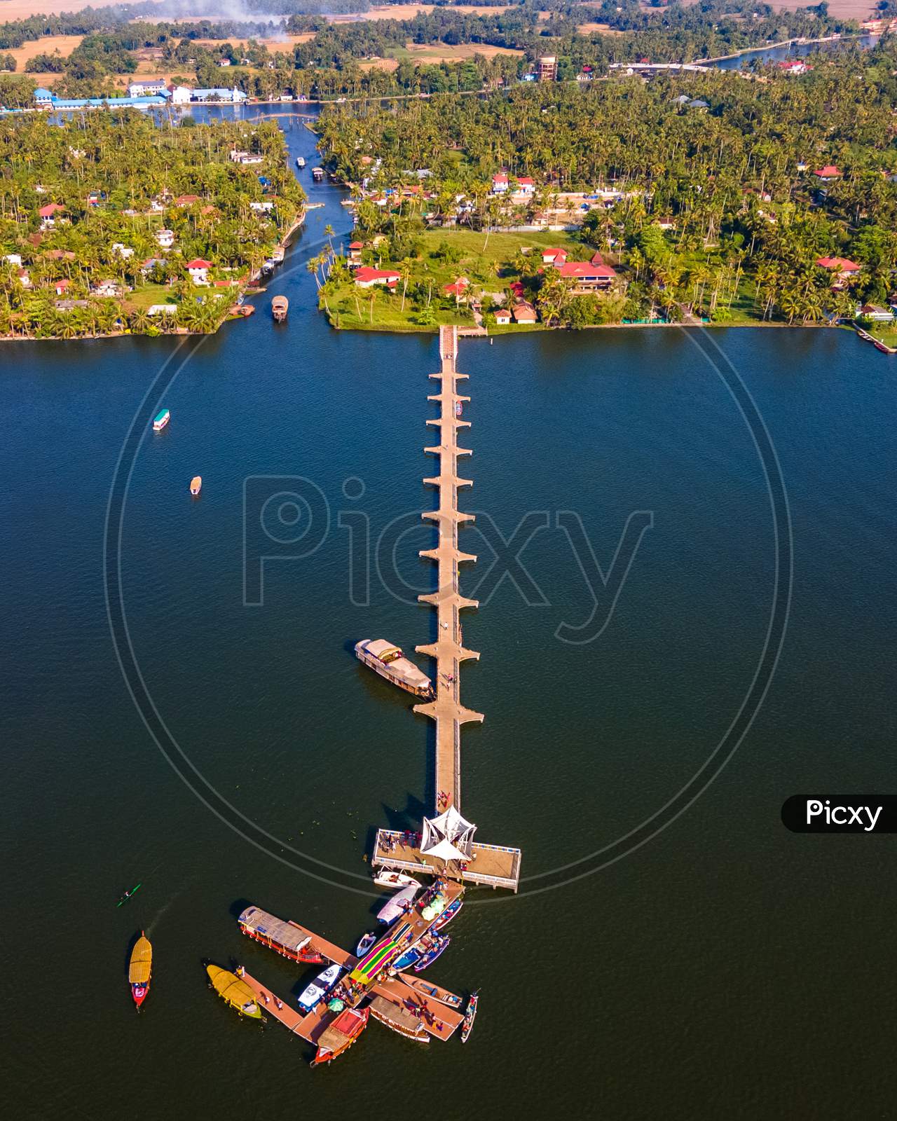Kainakary Boat Terminal in Alleppey Backwaters