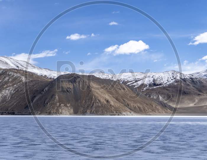 Pangong Lake In Ladakh, North India. Pangong Tso Is An Endorheic Lake In The Himalayas Situated At A Height Of About 4,350 M. It Is 134 Km Long And Extends From India To Tibet