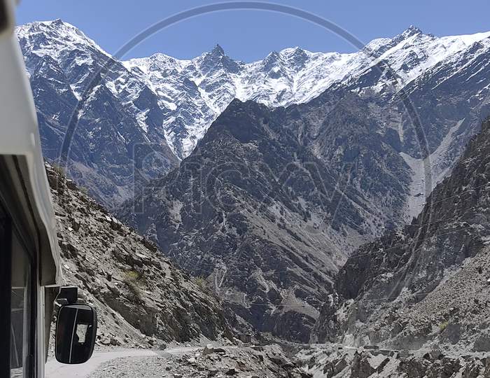 Trails in himachal Pradesh in Spiti-White Valley ,INDIA