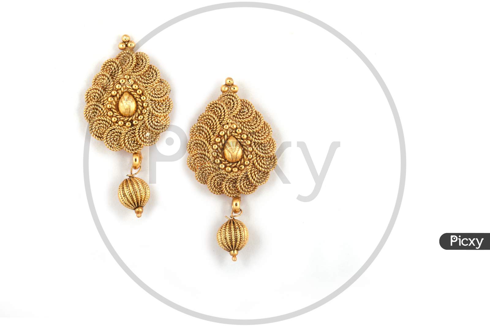 Buy Fida Wedding Ethnic Indian Traditional Gold Jhumka Earrings(OSXXIJE21)  Online