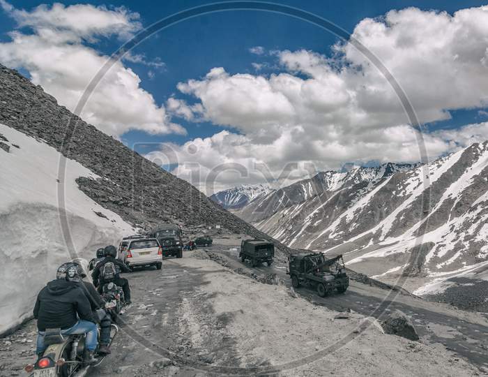 Khardungla Pass, Ladakh