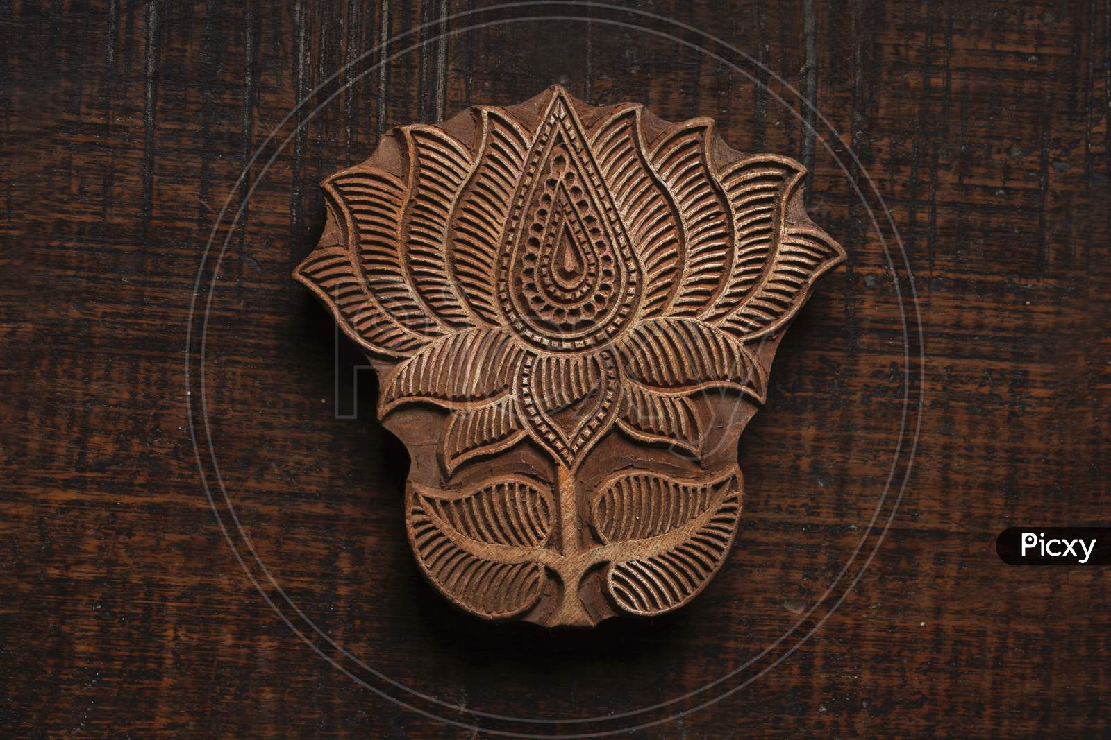 Lotus Shape Indian Wood Block Pattern For Textile Printing On Rustic Wood Background. Block Printing,Rajasthan India Block Printing, Wood Block Used For Handmade Textile Printing,Hand Craft