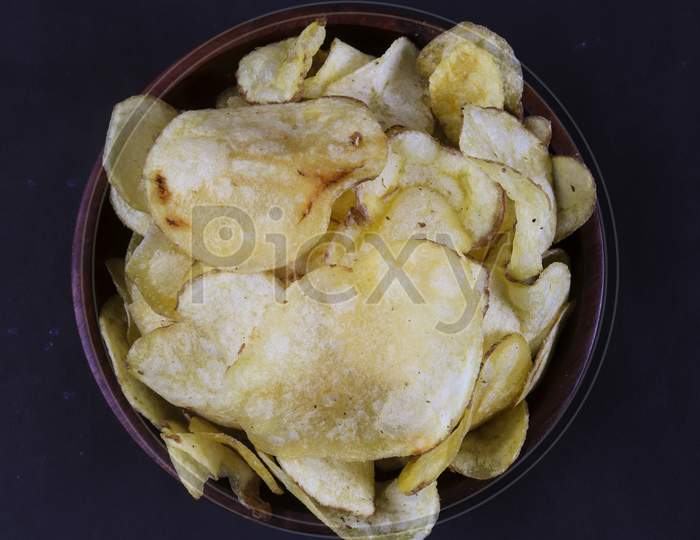 Crispy and crunchy potato chips