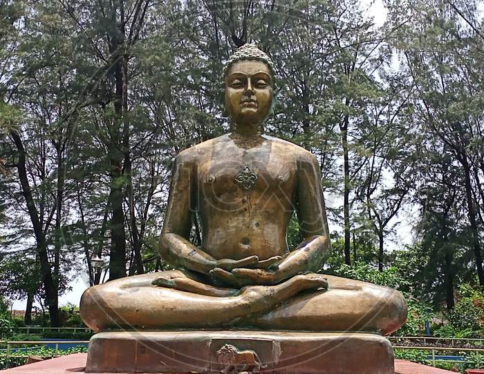 Bhudda statue