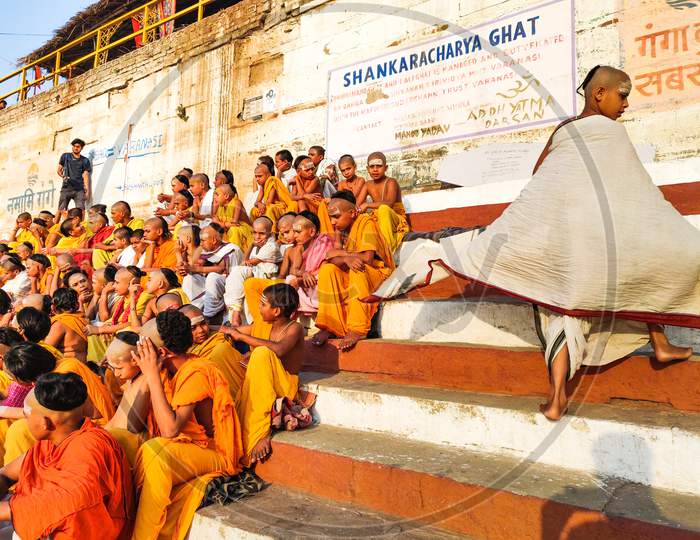 Children offering morning preyers on Varanasi ghat