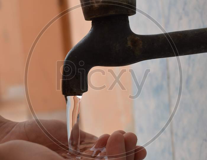 Water coming out from tap