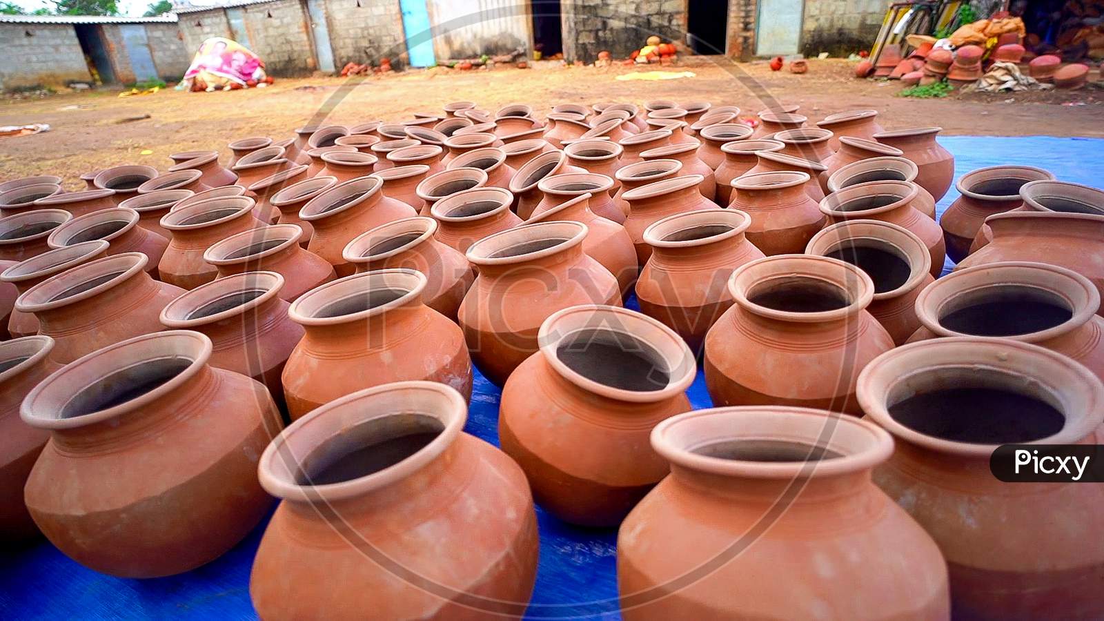 Image of pot makingHP696978Picxy