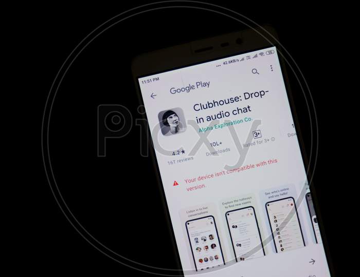 Kerala, India - June 02, 2021: Drop-In Audio Chat App Clubhouse Showing Incompatible With Android Version In Google Play Store On A Smartphone.