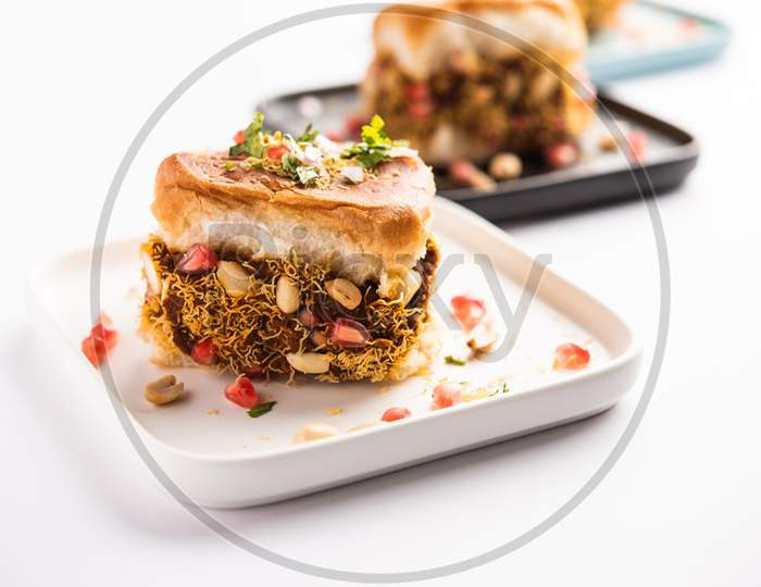 Image of Dabeli, Kutchi Dabeli Or Double Roti Is A Popular Snack Food ...