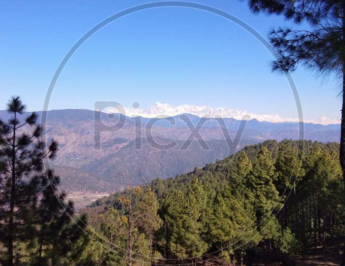 Himalayan range mountains landscape view in North India Uttrakhand state