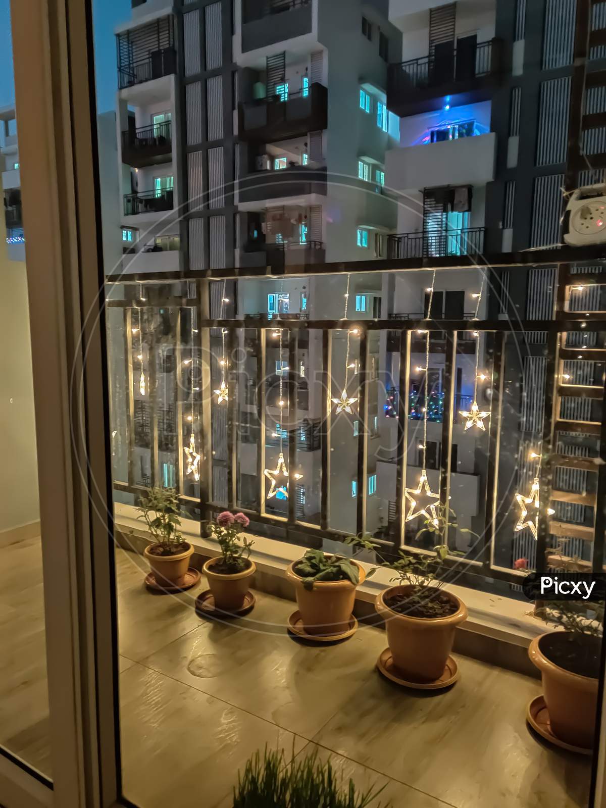 Balcony diwali deals light decoration