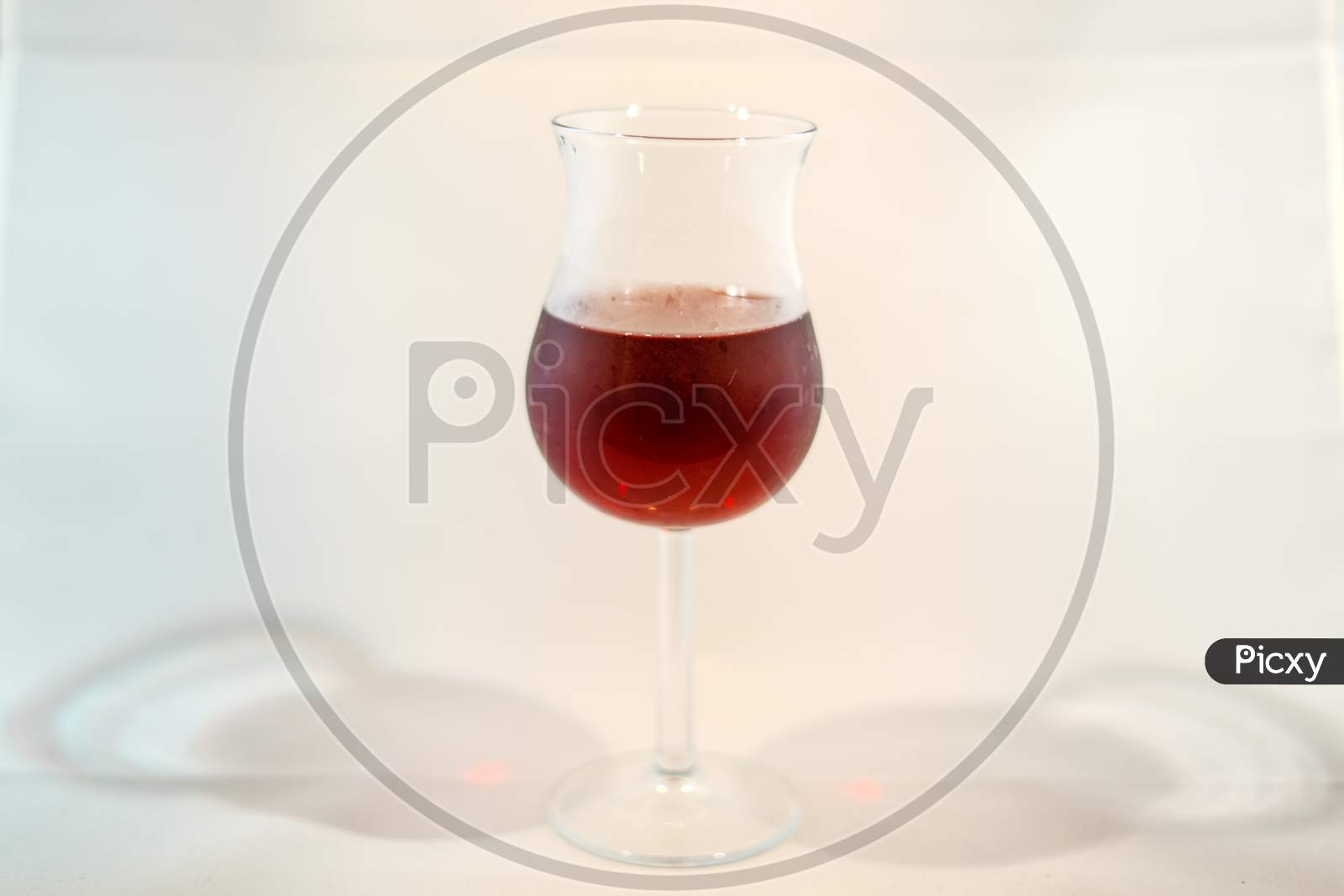 Image Of Red Wine