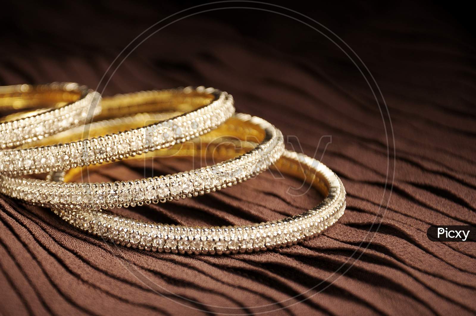 Online Jewelry Store India | Buy Gold & Real Diamond Jewellery | Kisna