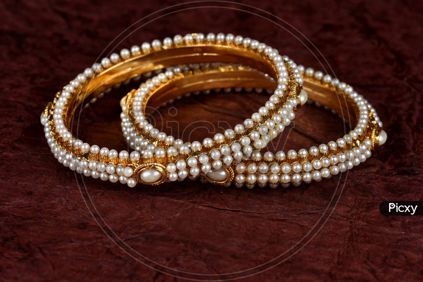 Hyderabadi Pearl Jewellery, Mumbai | Crystals, Meena Work Imitation  Jewellery | - YouTube