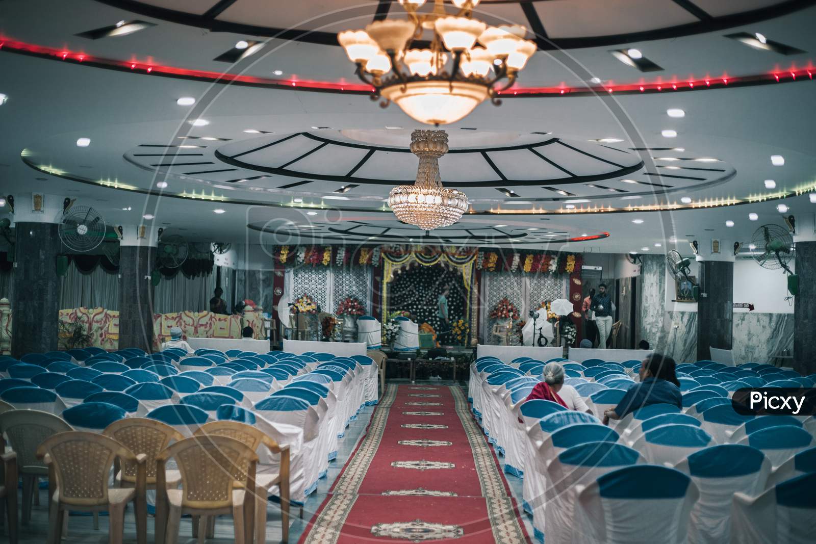 Marriage hall | with wide frame