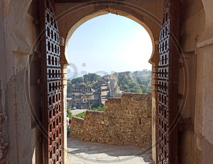 Gateway of the Kumbhalgarh Fort ( chaugan pol )