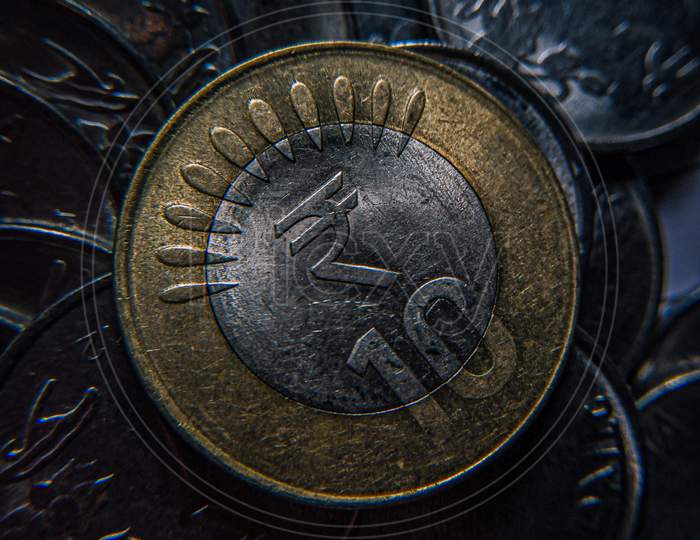 Ten Rupees Indian coin