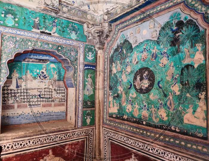 Miniature paintings at Bundi Palace chitrashala