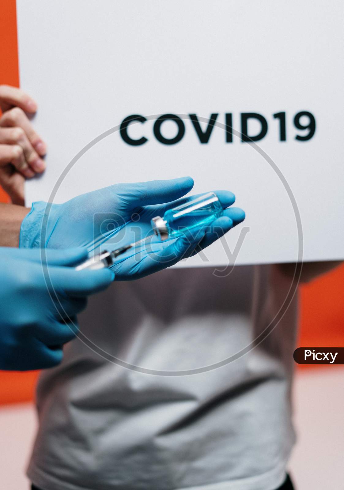 Covid 19 vaccine image