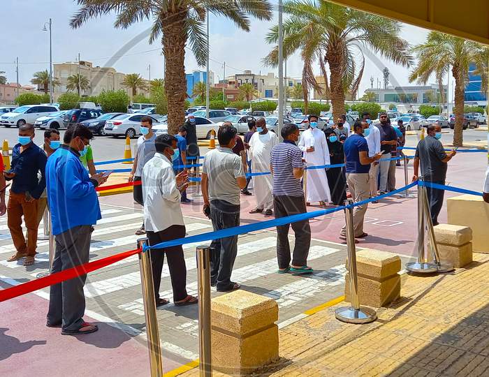 19/07/2021 Riyadh Saudi Arabia Group Of People Standing For Covid-19 Vaccination Outside Expo Center Riyadh Saudi Arabia