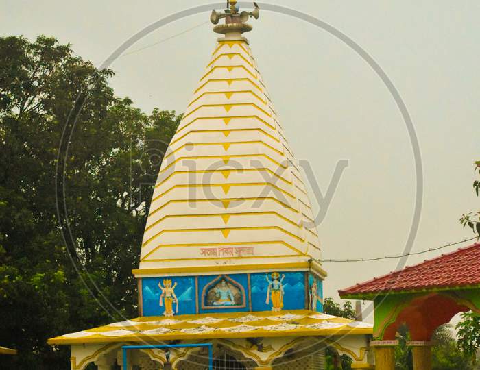 Tample Image