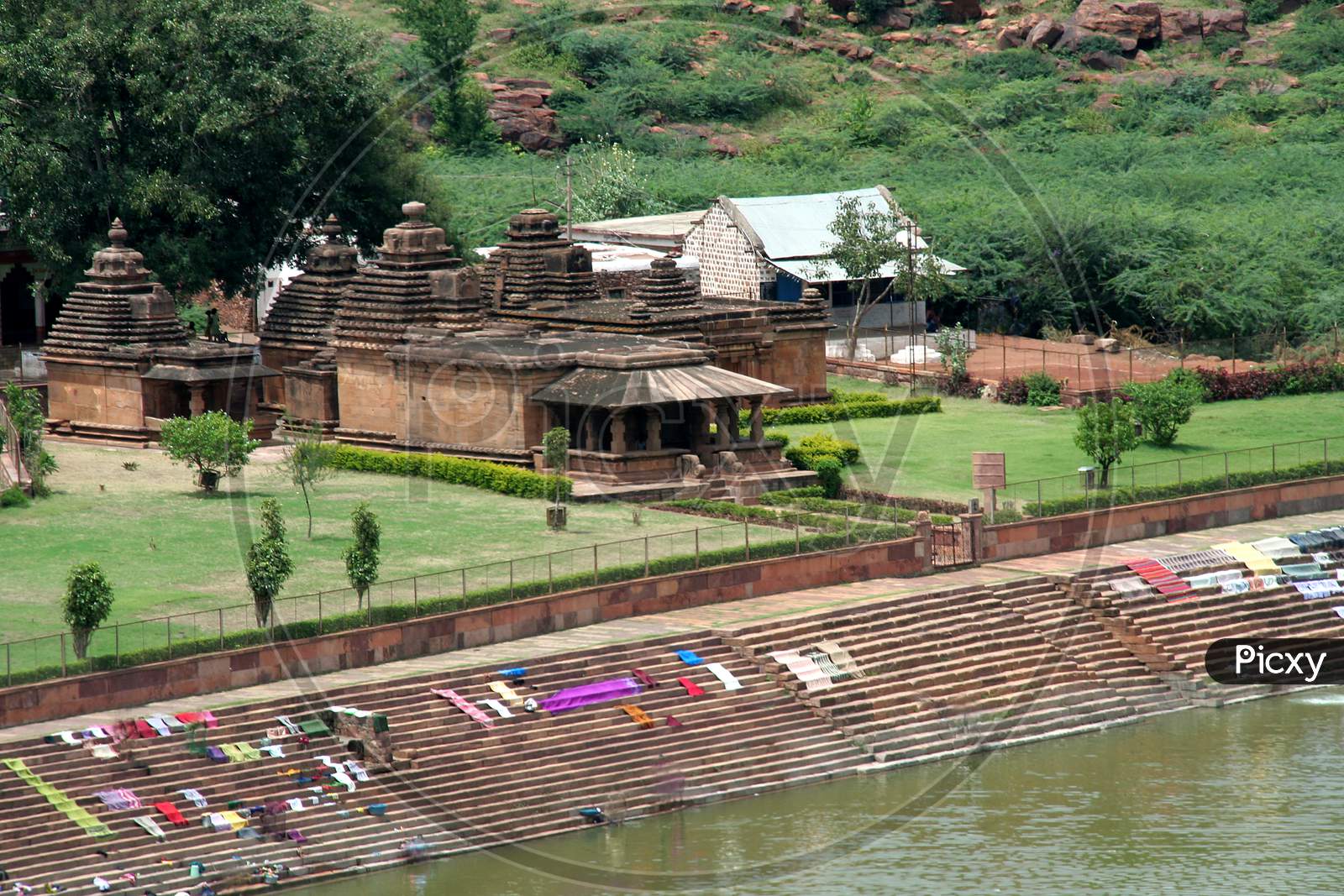 Bhuthanatha Temples