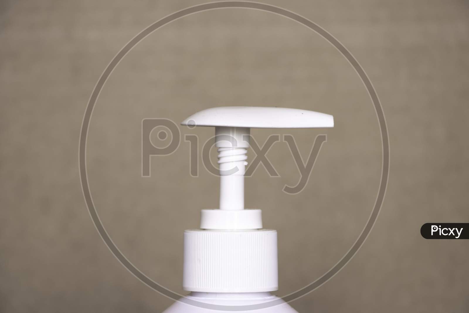 Hand Sanitizer Dispenser Plastic White Pump