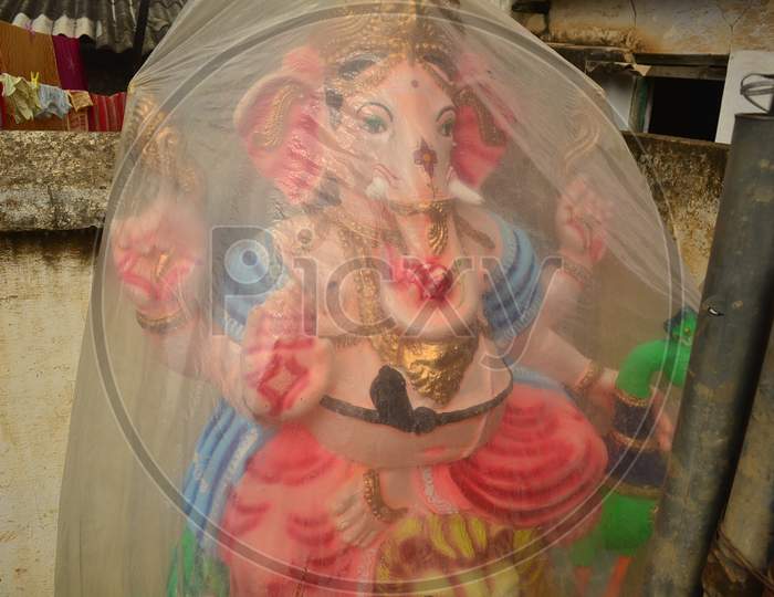 Ganesha idol awaits the festival season