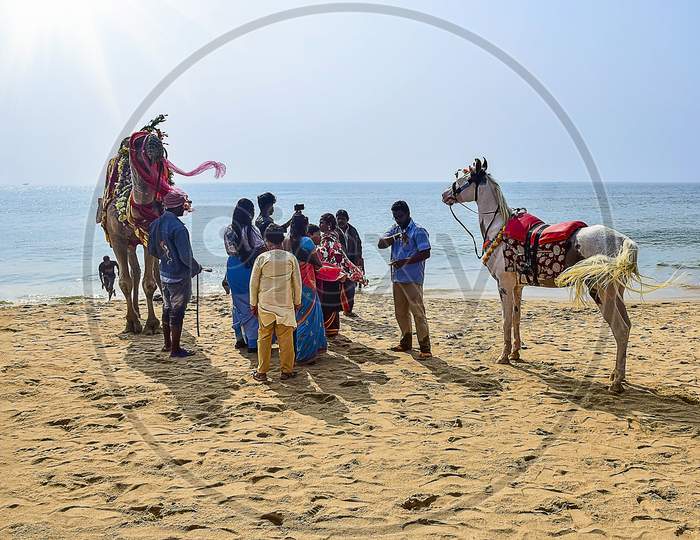 Normal Lifestyle Of Beach Area Of Some Indian Eastern Coast Side Near Puri Beach In A Sunny D Of Febvruary 2020, India, Asia.