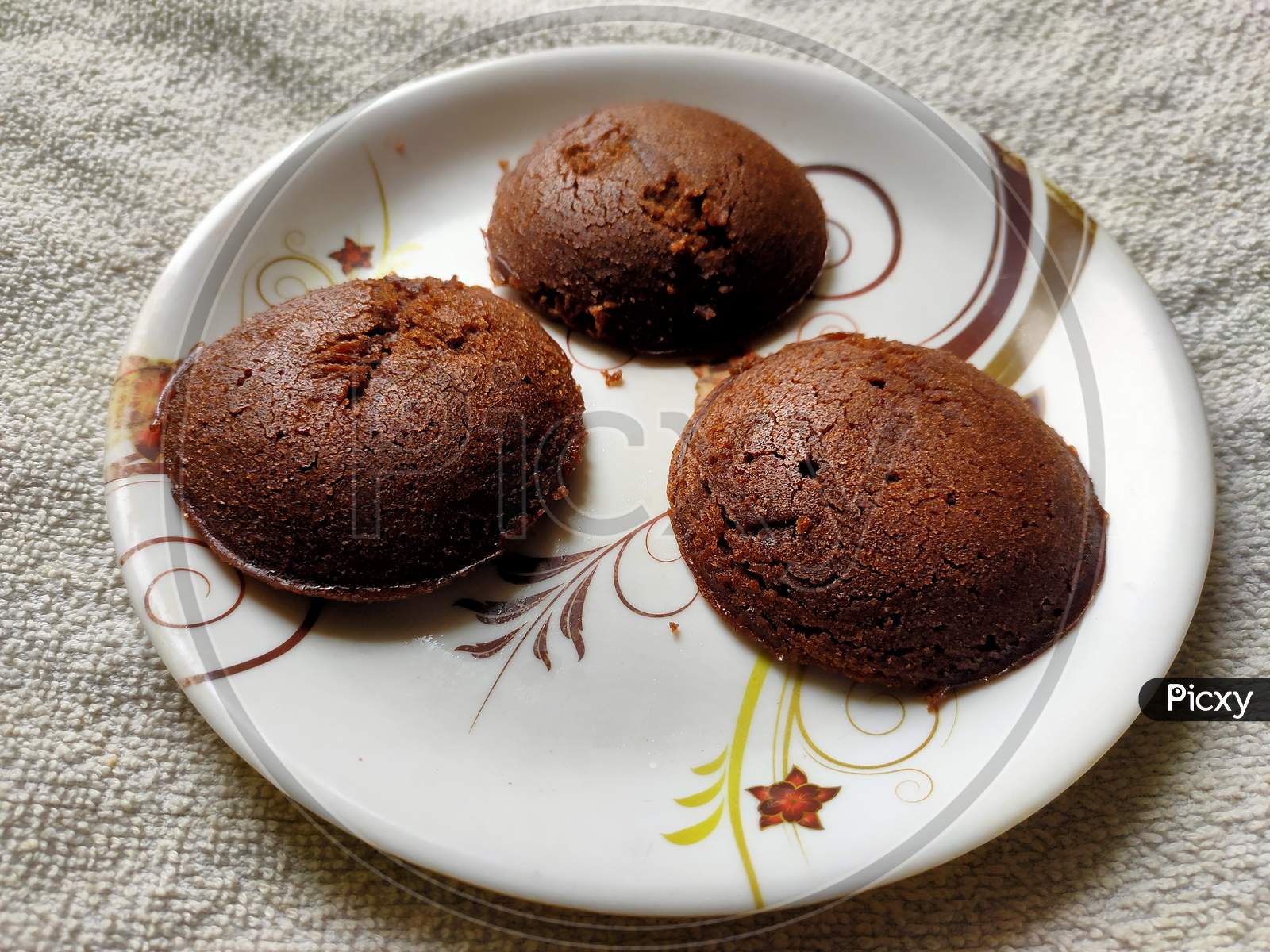 Designer Beetroot Idli Cake recipe step by step | Indian Food Recipes