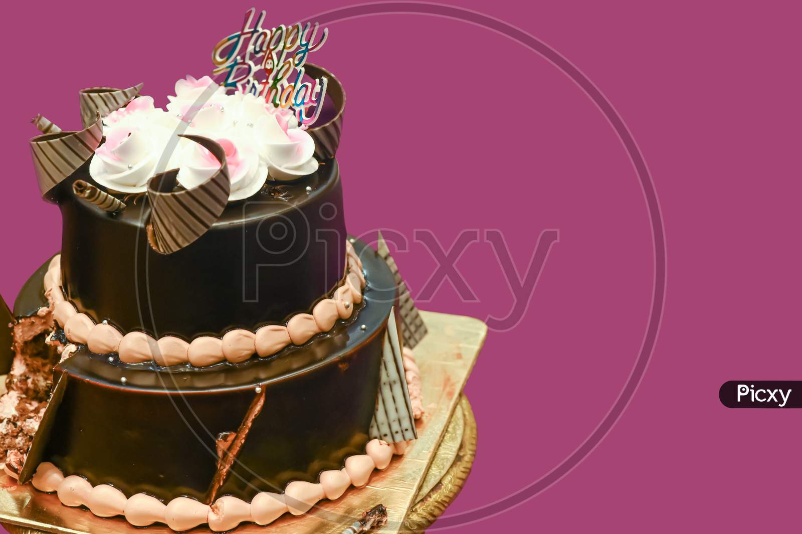 Font on cake | Happy birthday cake pictures, Cool birthday cakes, Happy  birthday cakes