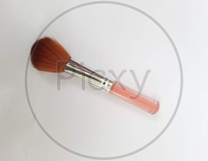 Single Pink Color Girl Or Women Makeup Brush Isolated On White Background