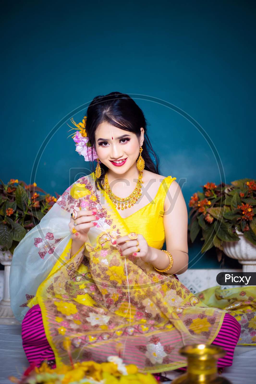 Randeep Hooda-Lin Laishram Wedding: Bride To Be Celebrates Her Roots In  Traditional Manipuri Phanek and Inaphee - News18