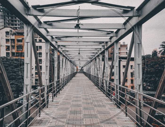 Public bridge