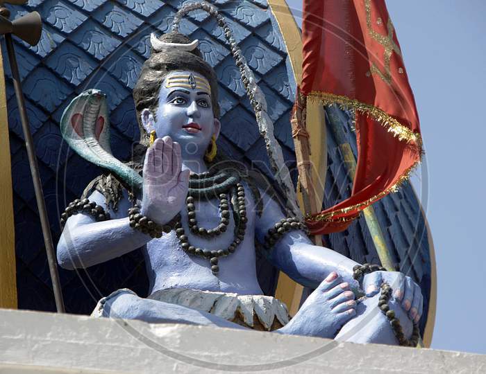 Statue Of Blessing Shiva