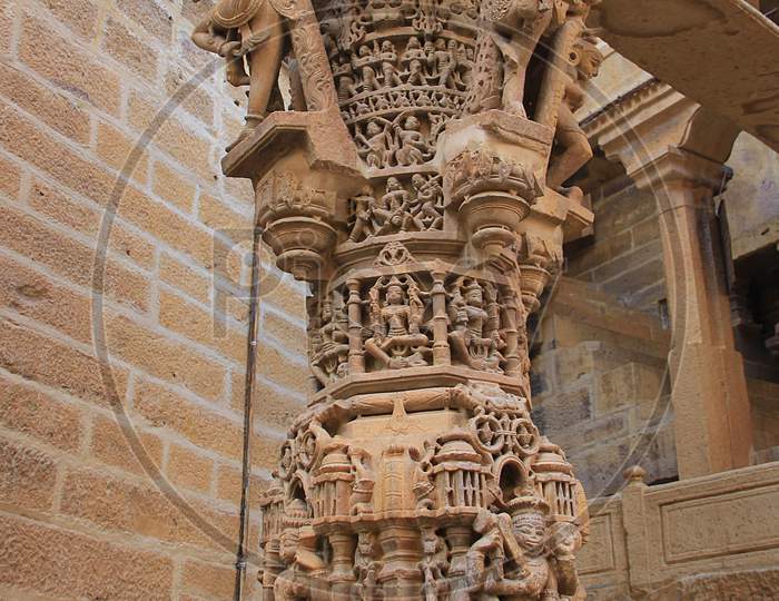 Exhaustive Carving On Marble Pillar
