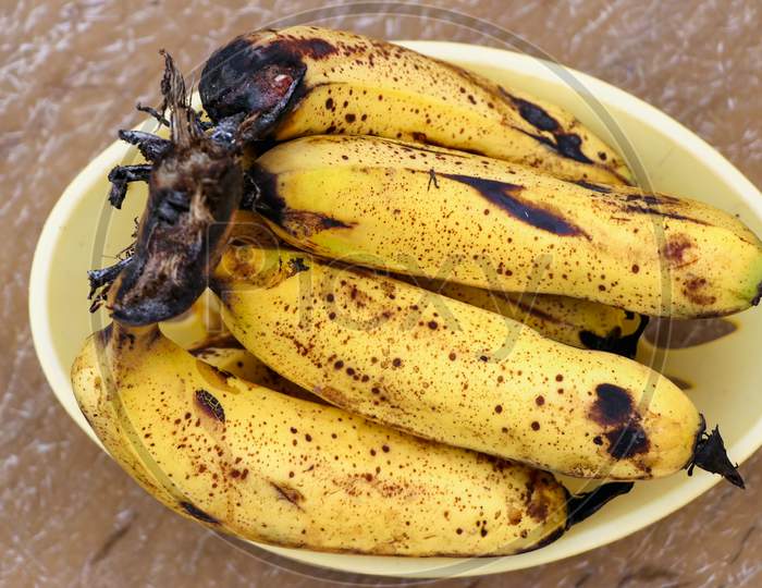 Closup Of Ripe Bananas In A Basket