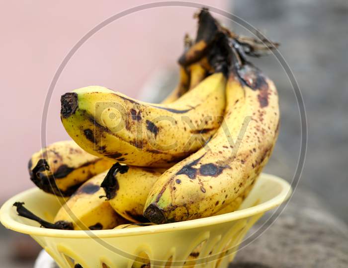 Closup Of Ripe Bananas In A Basket