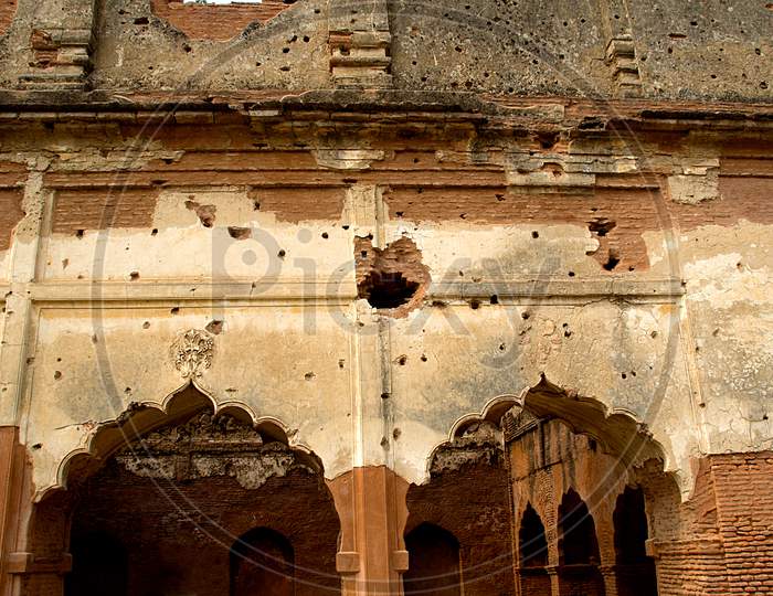 Bullet Marks On Residency, Lucknow
