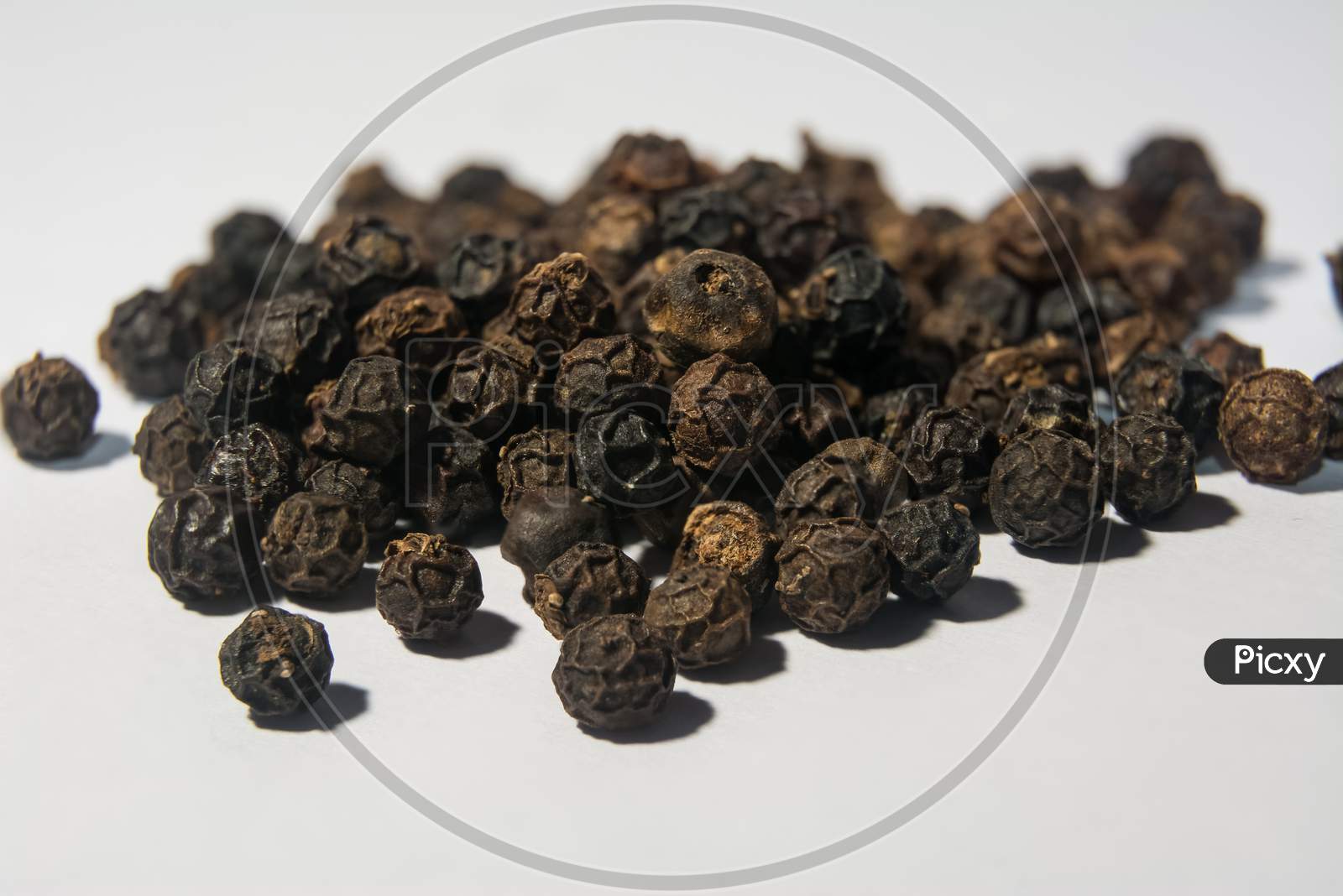 Fresh and Flavorful Whole Black Pepper
