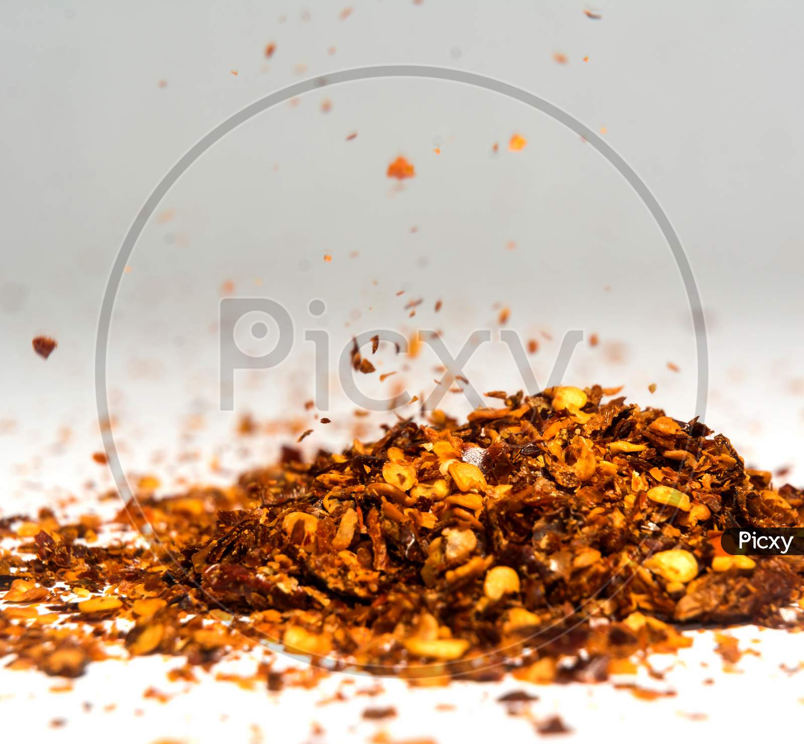 Fresh and Flavorful Red Chili Flakes