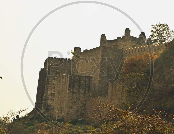 kangra fort dharamshala himachal pradesh