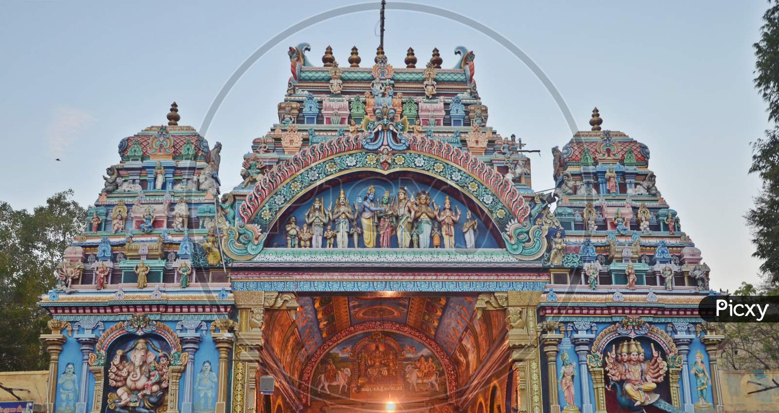 image-of-sculpture-carvings-at-meenakshi-amman-temple-madurai-tamil