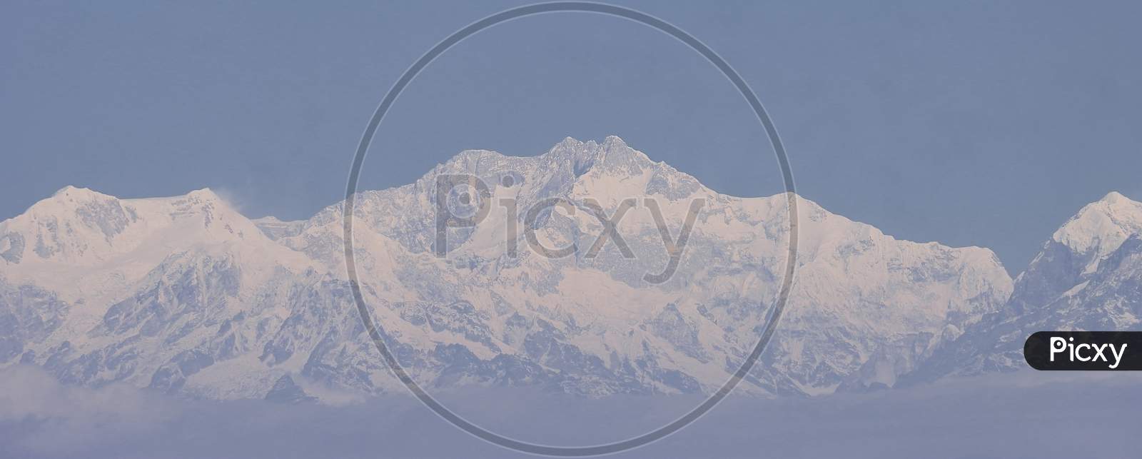 world 3rd highest peak mount kangchenjunga or kanchenjunga and snowcapped himalaya from lepcha jagat near darjeeling, west bengal, india